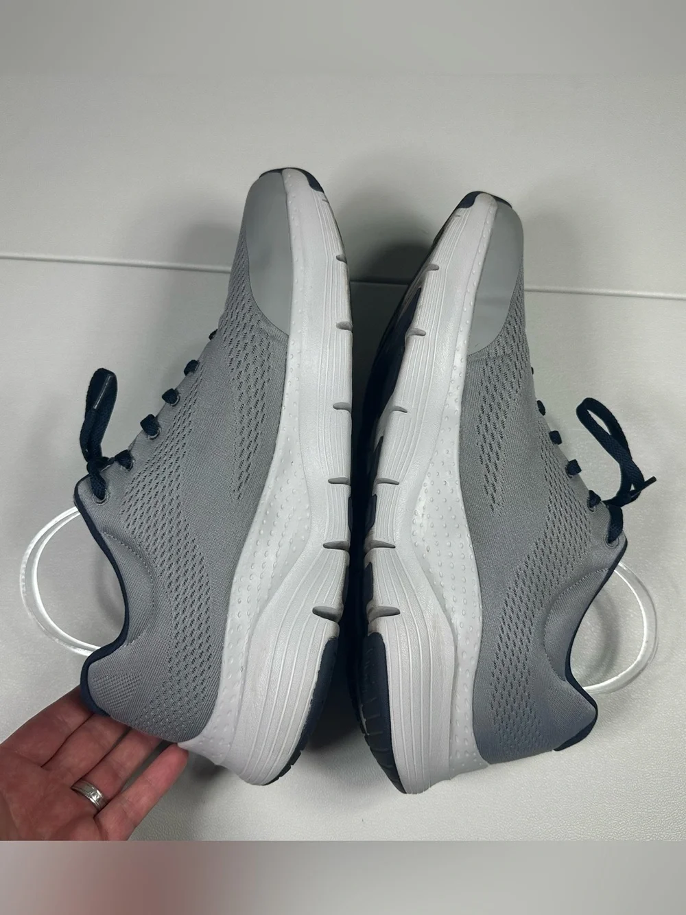 Skechers go walk